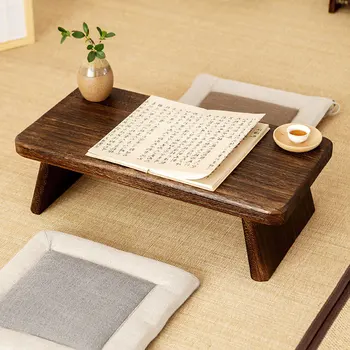 Японский обеденный стол из массива дерева, спальня, маленький столик с татами из риса, эркерное окно, маленький чайный столик, квадратный столик