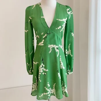 Модное женское мини-платье с длинным рукавом и V-образным вырезом и зеленым принтом 